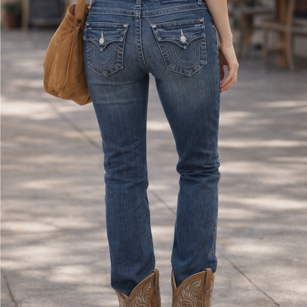 True Religion Women's Straight-Leg Denim Jeans in Faded Blue - Picture 4 of 8